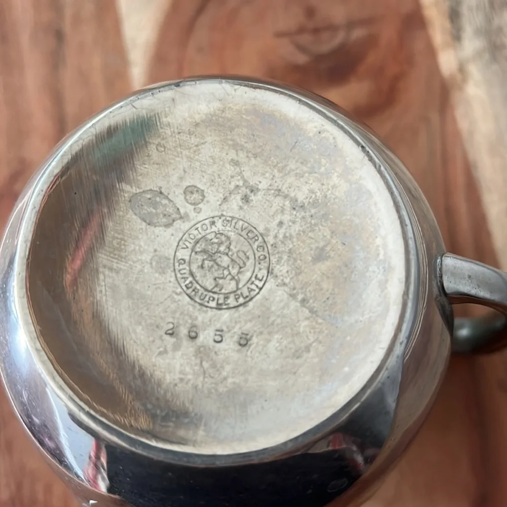 Antique Victor Silver Co Quadruple Plate Creamer & Sugar Bowl Floral Silverplate